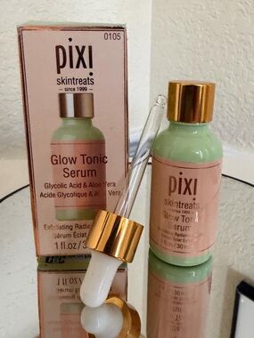 Pixi Glow Tonic Serum - Light Green and Rose Gold Bottle